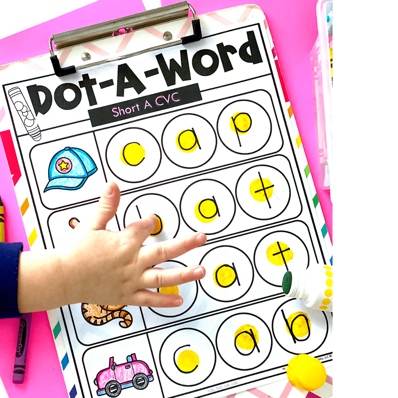 Simple strategies to teach students to spell words in kindergarten and first grade. Download a free 25-page activity printable, too! babblingabby.net