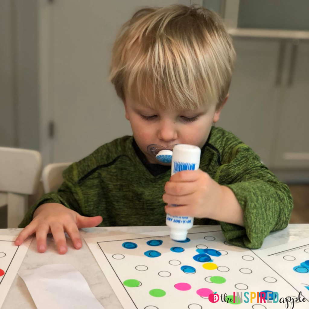 Dots of fun is a perfect fine motor activity for your preschoolers or to add to your morning work centers at school!