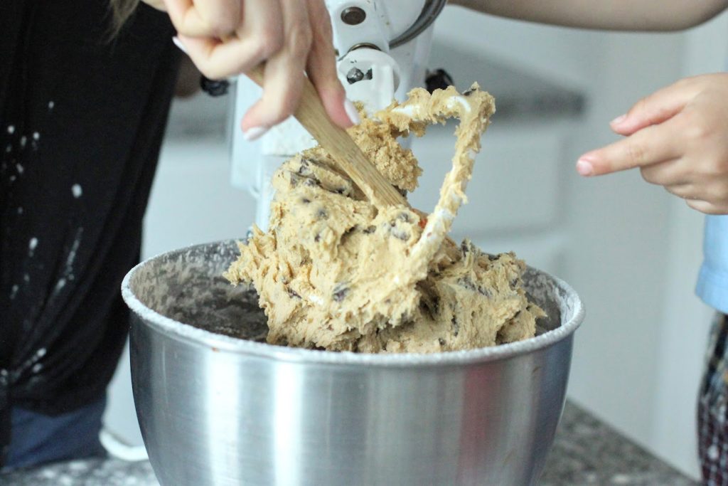 Find the secret to making amazing chocolate chip cookies right here! This delicious and easy recipe will have your friends saying, THOSE ARE THE BEST CHOCOLATE CHIP COOKIES I'VE EVER HAD! Promise! Recipe, tips, and material suggestions all included to make this American classic today!