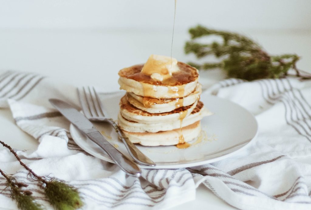 Perfect pancakes. Easy homemade pancake recipe. Delicious and simple pancake recipe.  Common ingredients used in this perfect, easy, homemade pancake recipe. Pancakes from scratch. Free printable pancake recipe. 