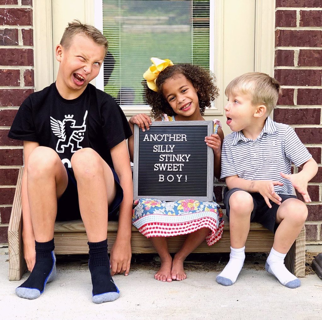 Gender reveal idea for baby boy. Read along as Abby Mullins from Babbling Abby shares the story of the precipitous labor and delivery of her fourth child. It proved to an exciting surprise with a pretty sweet ending!