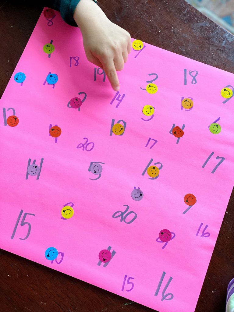 An engaging and simple number recognition activity.